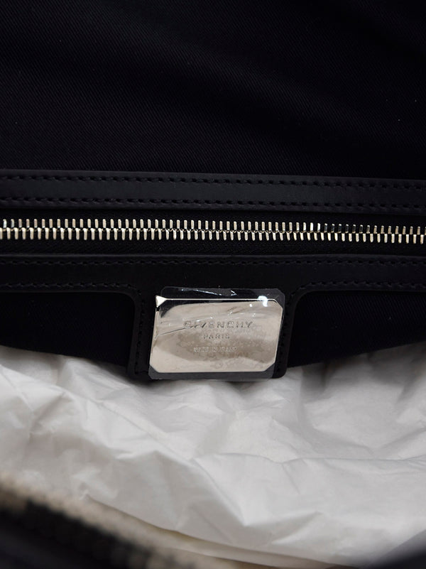 Givenchy Duffel Bag with Shoulder Strap Black Men Polyamide Zipper Mod.BJ05026143001