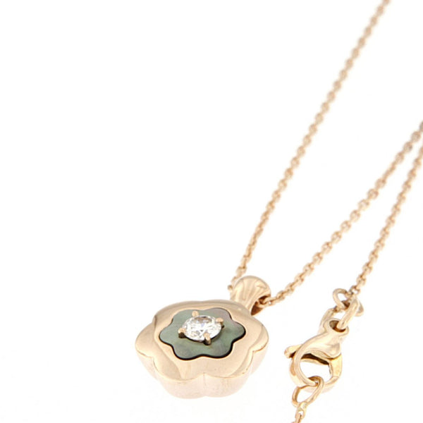 Collana in oro rosa con madreperla nera e diamante